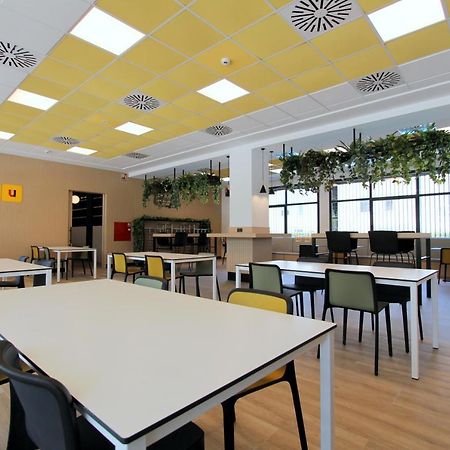 Villa Alojamiento Y Congresos - Villa Universitaria San Vicente Raspeig Exteriér fotografie